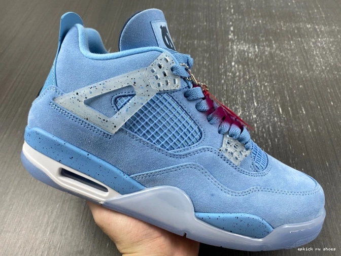 Rep 4 UNC Jordan HO12MNJDLS247 Retro (PE) 0713